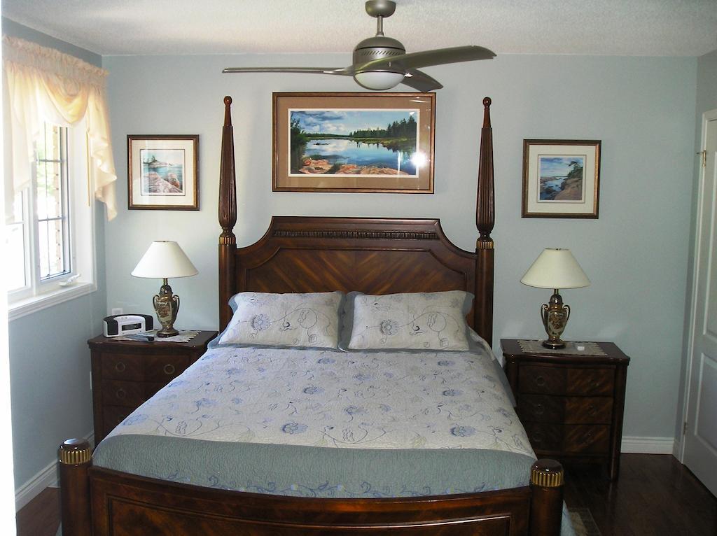Tucked Inn The Harbour B&B Victoria Harbour Rom bilde