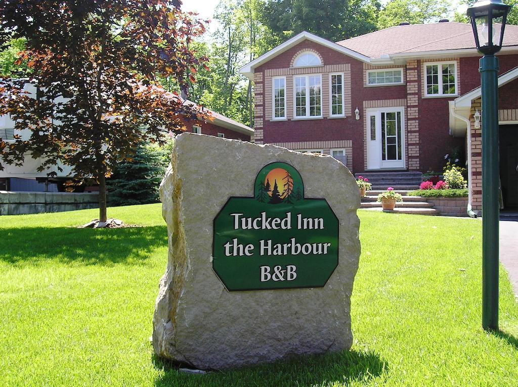 Tucked Inn The Harbour B&B Victoria Harbour Eksteriør bilde