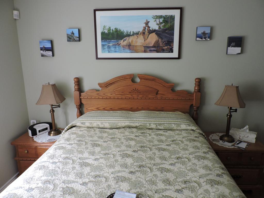 Tucked Inn The Harbour B&B Victoria Harbour Eksteriør bilde