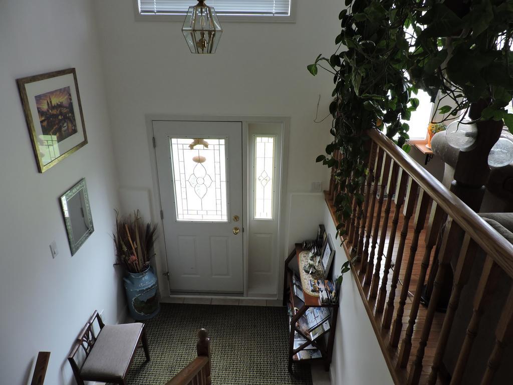 Tucked Inn The Harbour B&B Victoria Harbour Eksteriør bilde