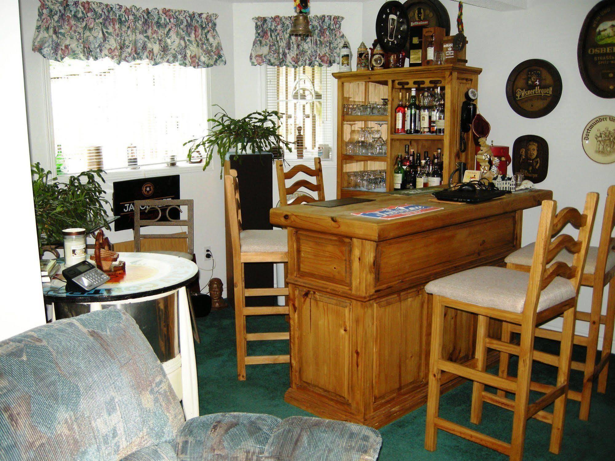 Tucked Inn The Harbour B&B Victoria Harbour Eksteriør bilde
